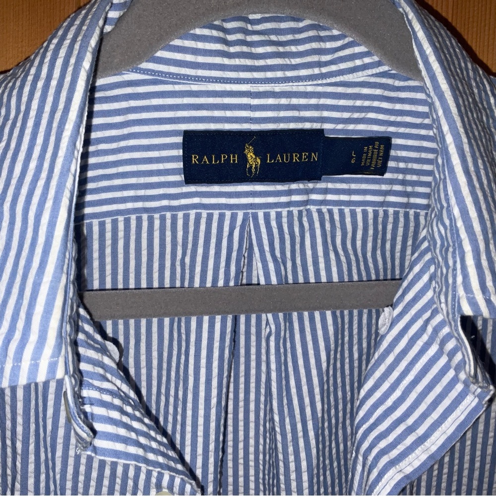 RALPH LAUREN Seersucker Short
Sleeve Button Down Shirt, blue and white - Picture 6 of 6